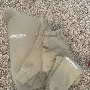 Essential set